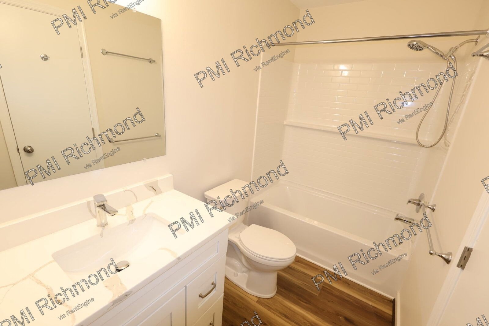 Modern & Beautiful 3-Bedroom Home with Spacious Layout in Chesterfield! property image