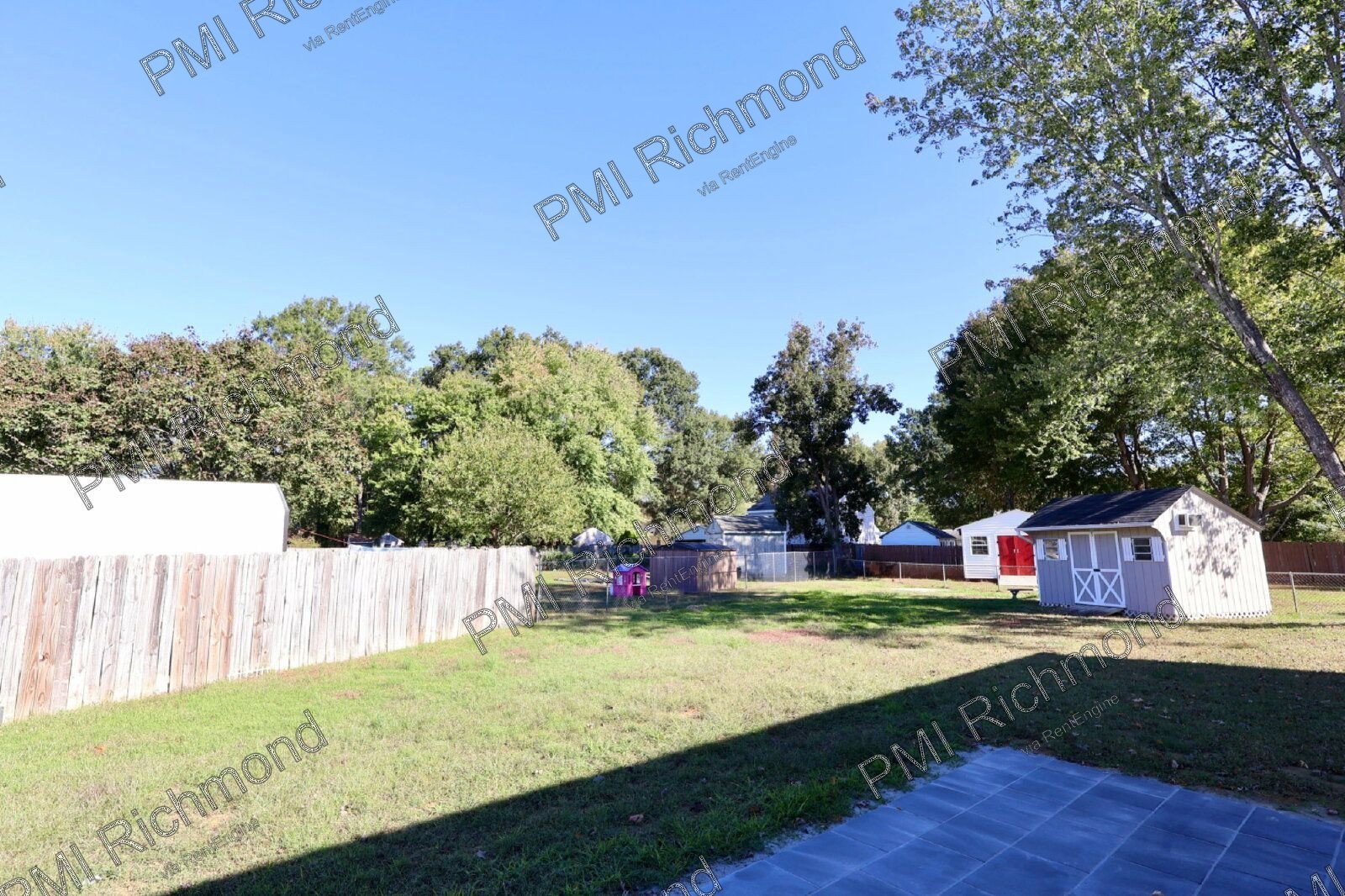 Modern & Beautiful 3-Bedroom Home with Spacious Layout in Chesterfield! property image