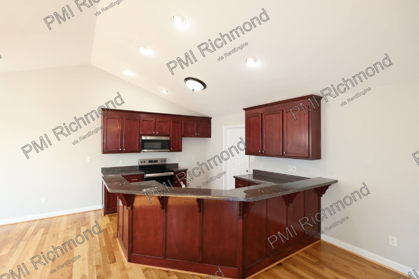 Beautiful 3-Bed Single Family Home in Colonial Heights! property image