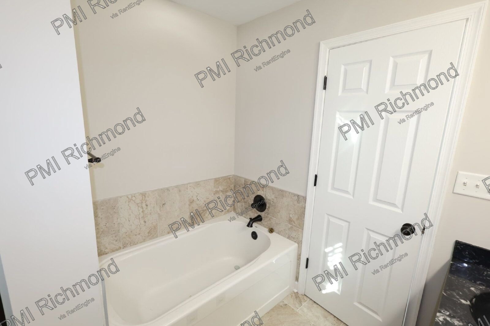 Beautiful 3-Bed Single Family Home in Colonial Heights! property image