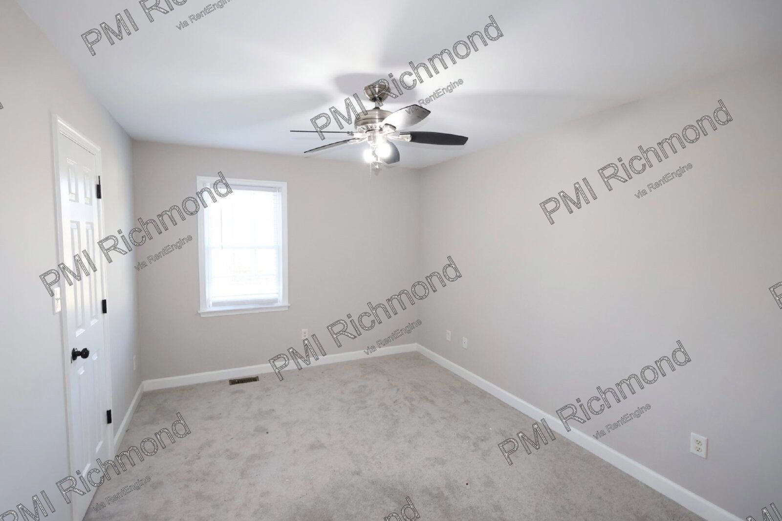 Beautiful 3-Bed Single Family Home in Colonial Heights! property image