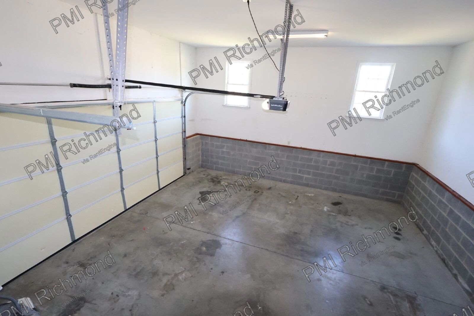 Beautiful 3-Bed Single Family Home in Colonial Heights! property image