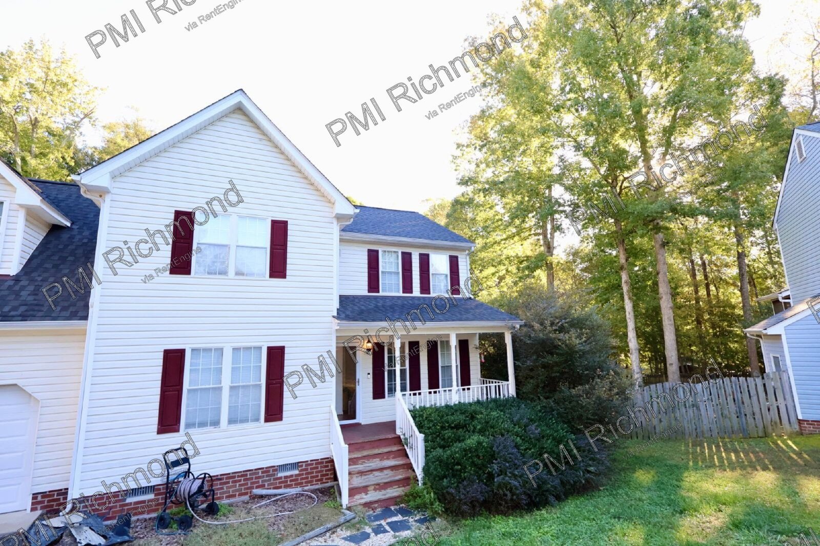 Cute & Cozy 4-Bed Haven in Chesterfield! property image