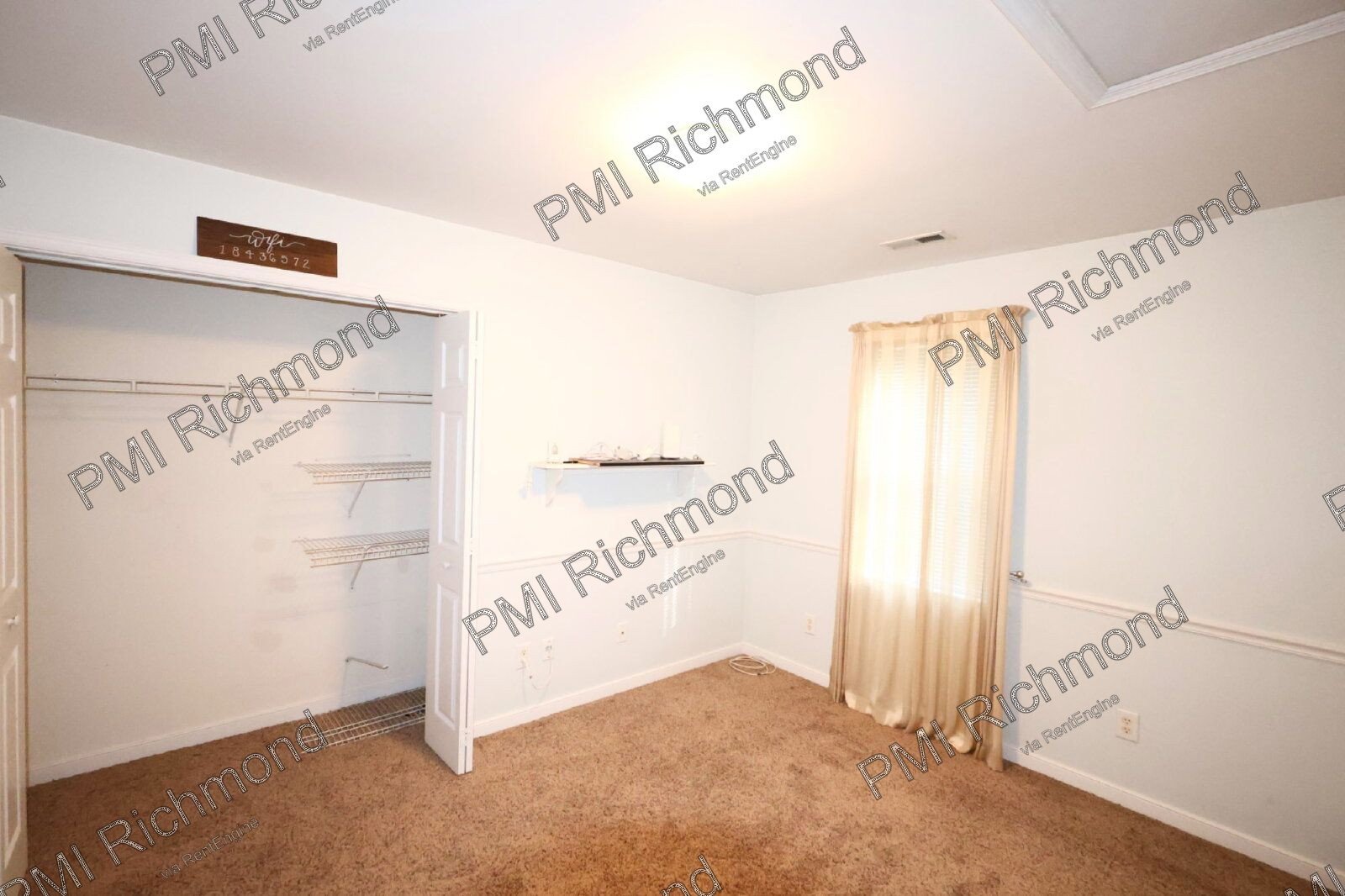 Cute & Cozy 4-Bed Haven in Chesterfield! property image