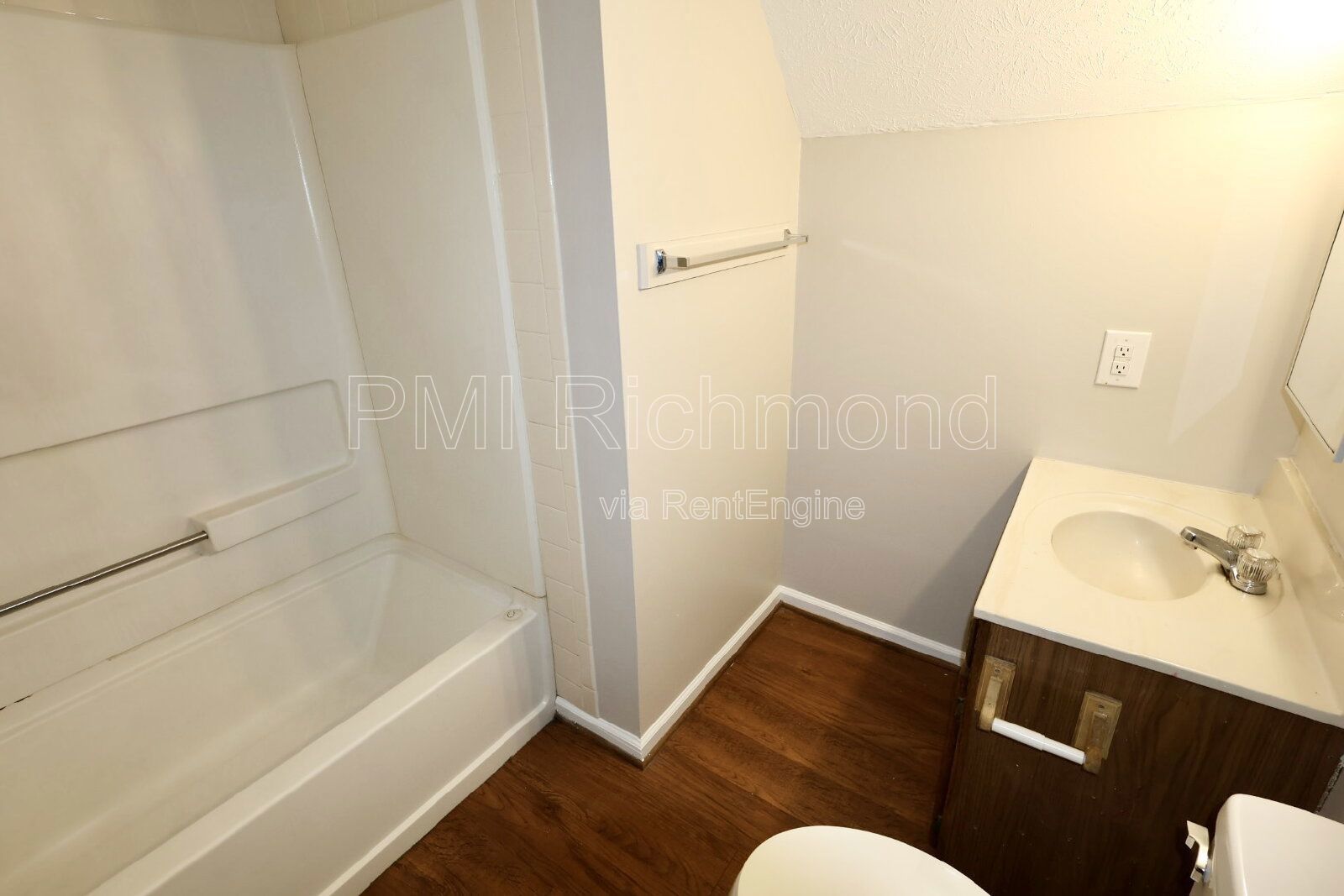 Stylish 4-Bedroom Home in Chester Area! property image