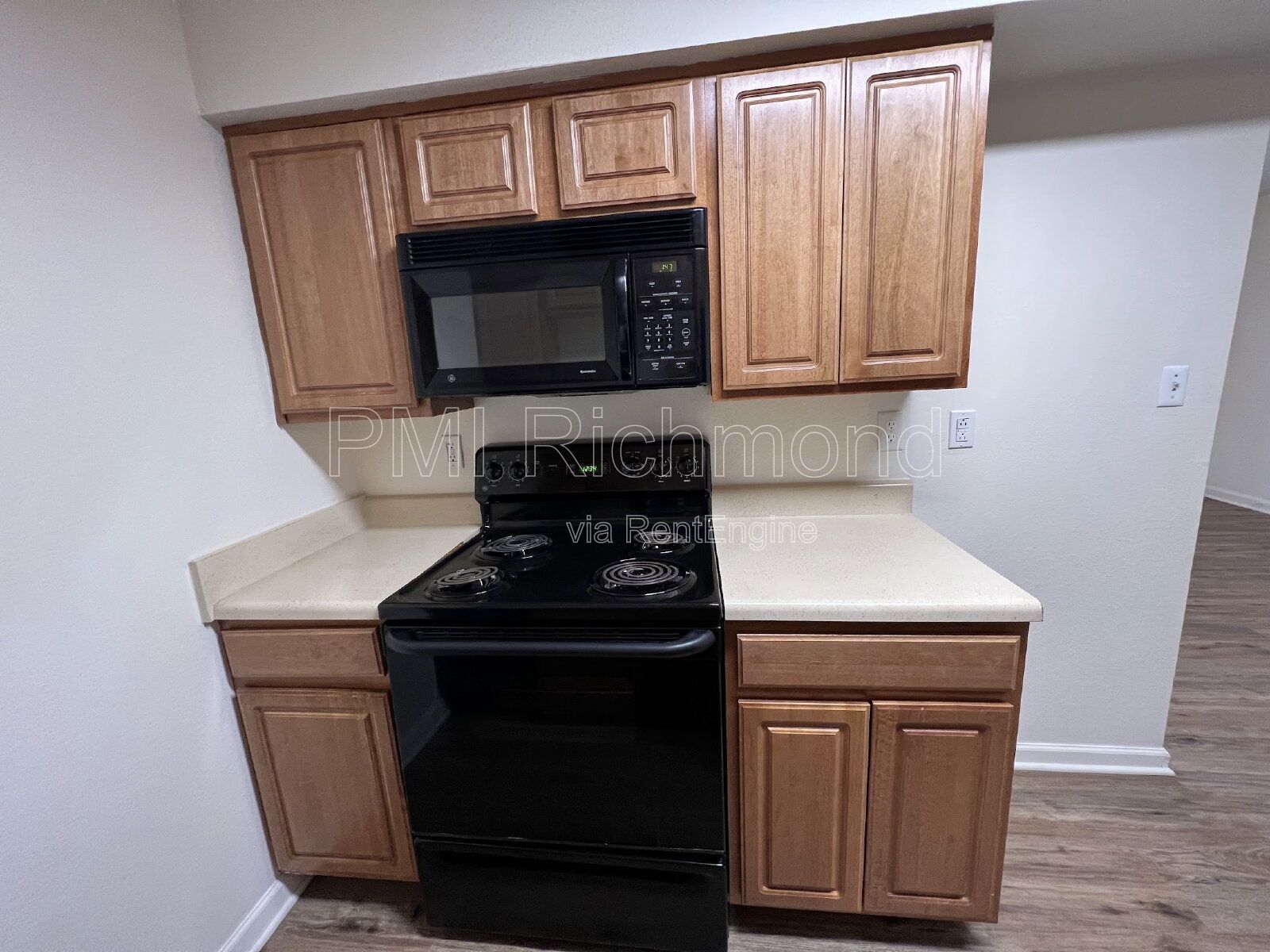 Beautiful 2-Bedroom Unit in The Villas Of Oakwood! property image