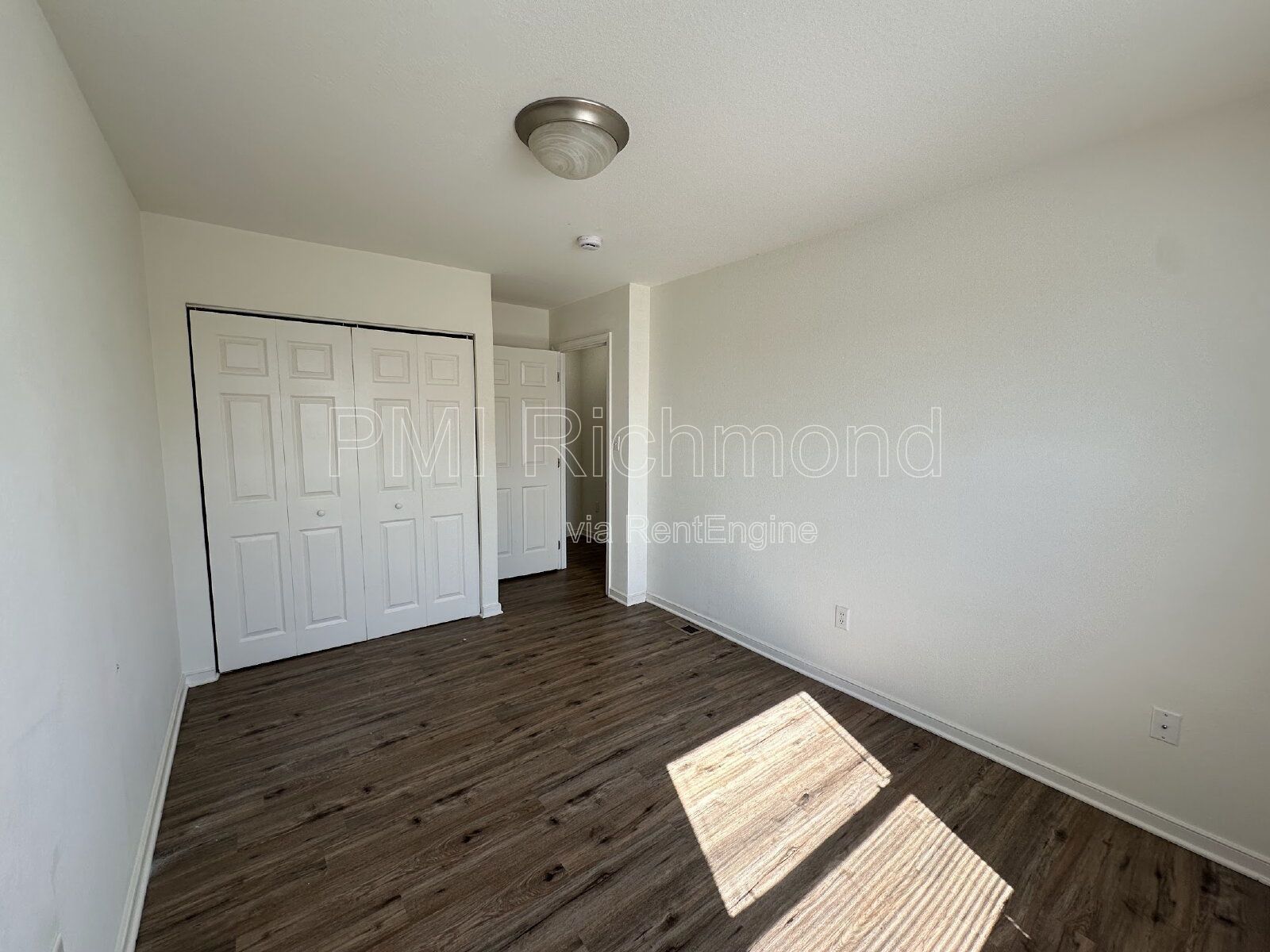 Beautiful 2-Bedroom Unit in The Villas Of Oakwood! property image