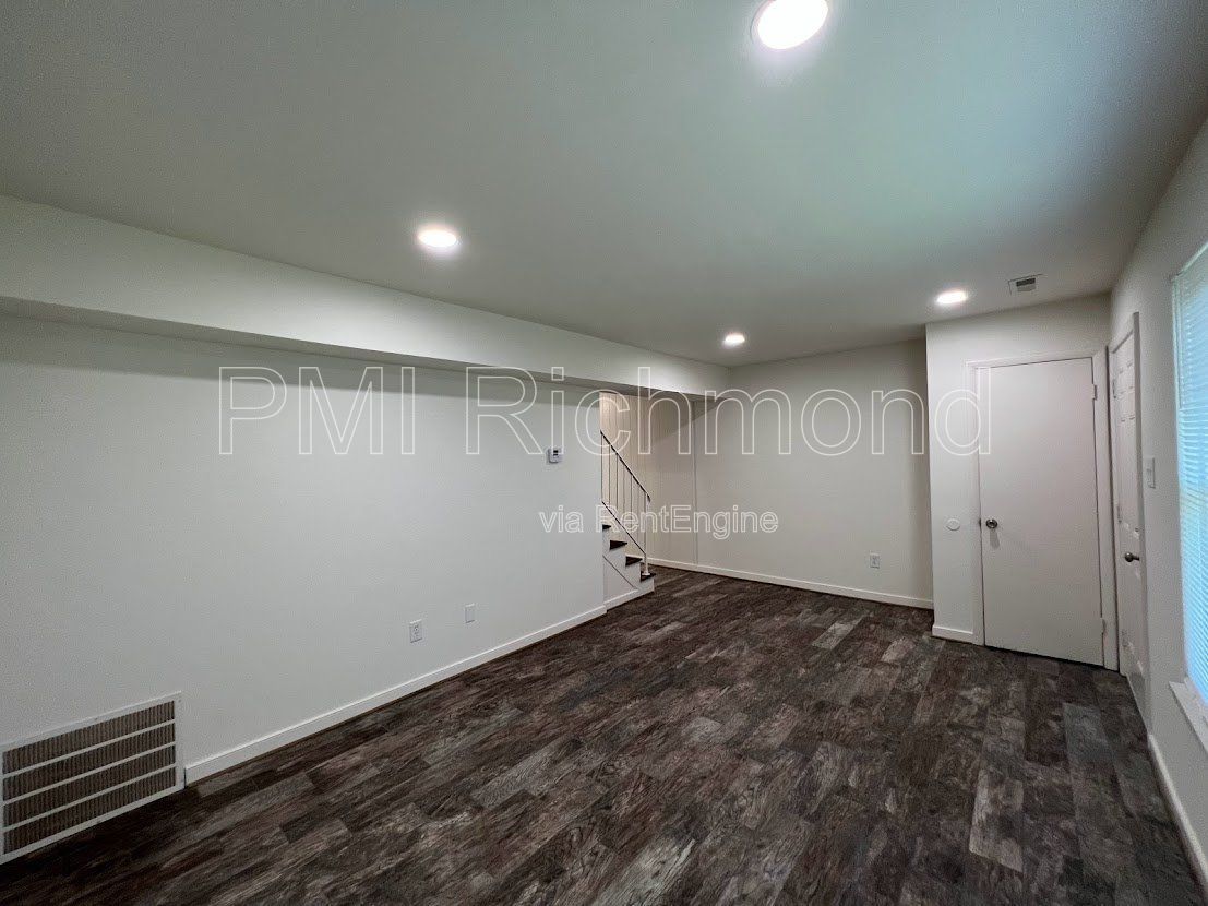 Gorgeous 3-Bedroom Townhouse in Highland Springs - Don't Miss It! property image