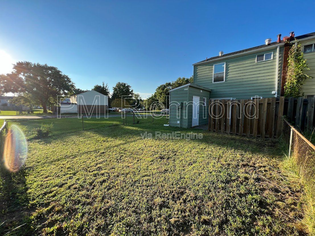 Gorgeous 3-Bedroom Townhouse in Highland Springs - Don't Miss It! property image