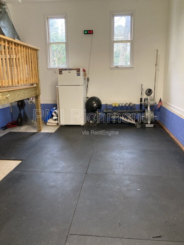 Spacious 4-Bed Colonial Style Home in The Woodlands Subdivision of Henrico! property image