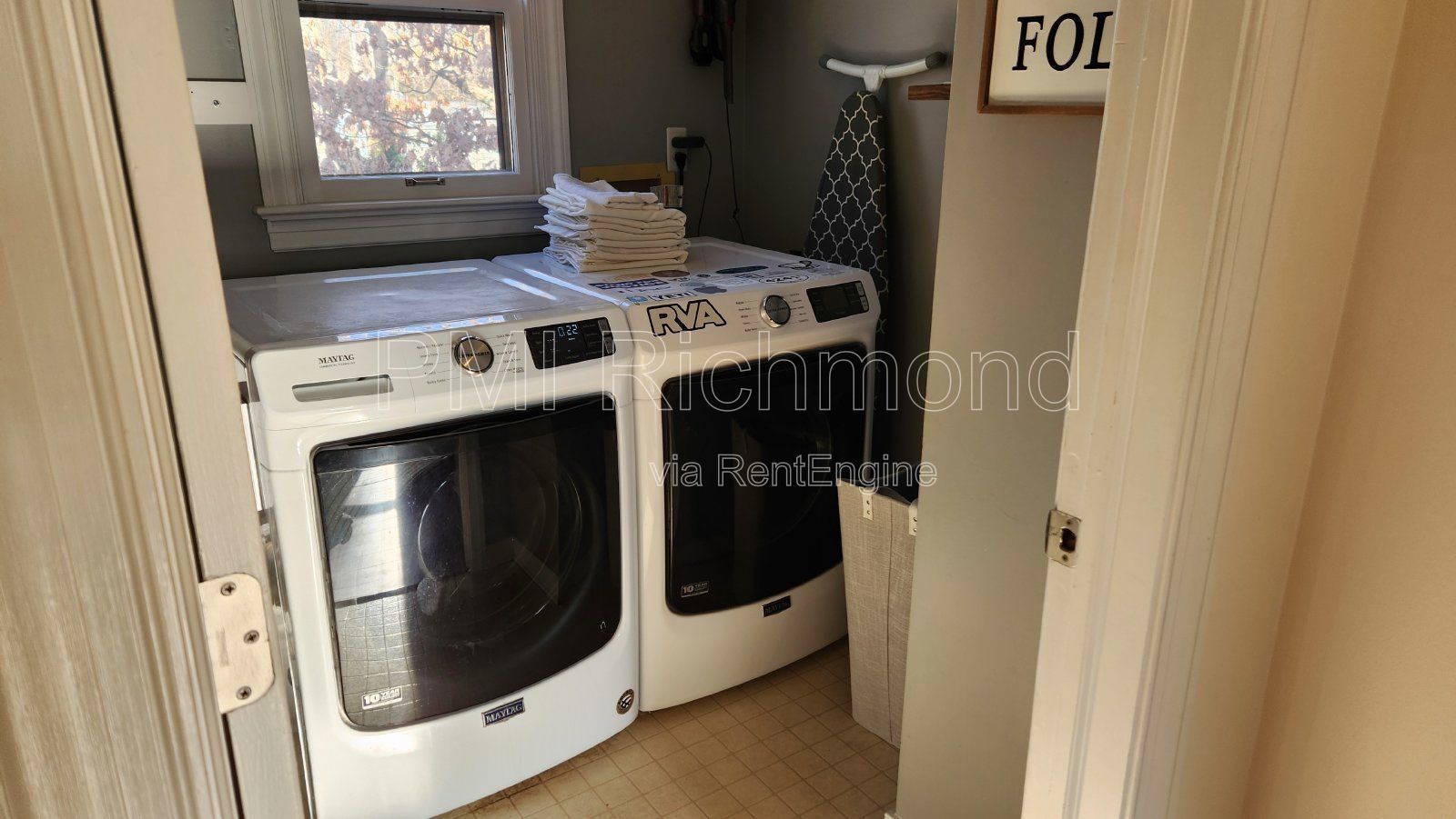 Spacious 4-Bed Colonial Style Home in The Woodlands Subdivision of Henrico! property image