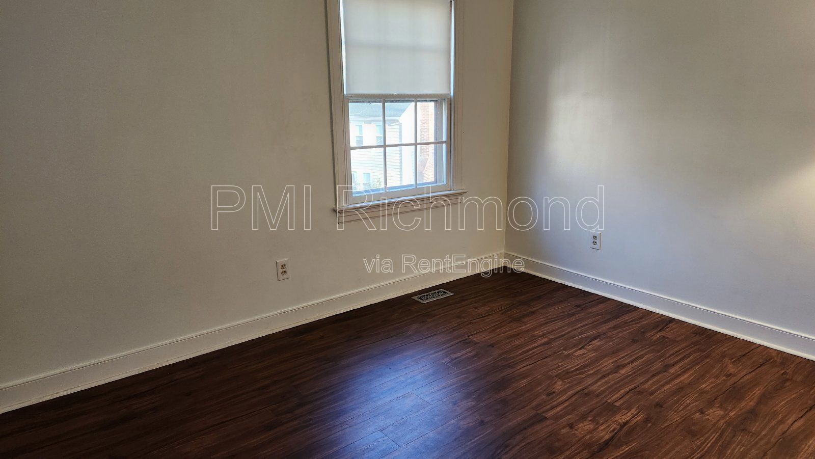 Spacious 4-Bed Colonial Style Home in The Woodlands Subdivision of Henrico! property image