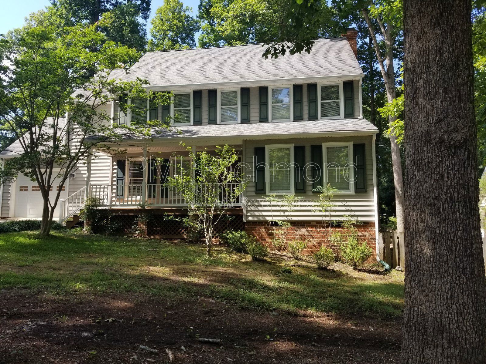 Beautiful Single Family Colonial Home in The Exbury Subdivision! property image