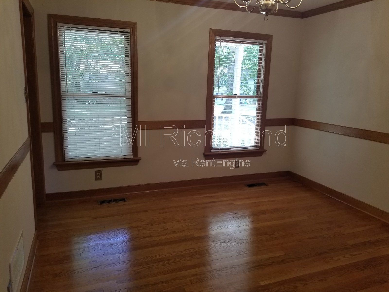 Beautiful Single Family Colonial Home in The Exbury Subdivision! property image