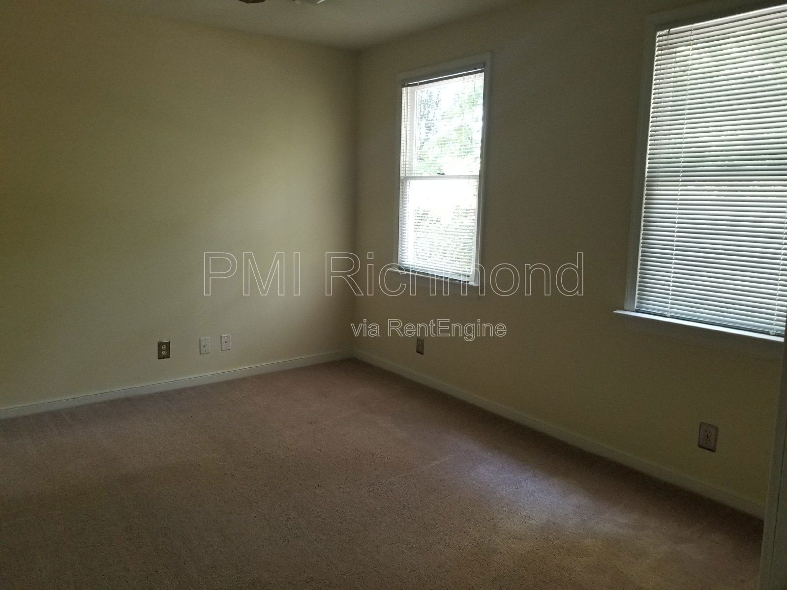 Beautiful Single Family Colonial Home in The Exbury Subdivision! property image