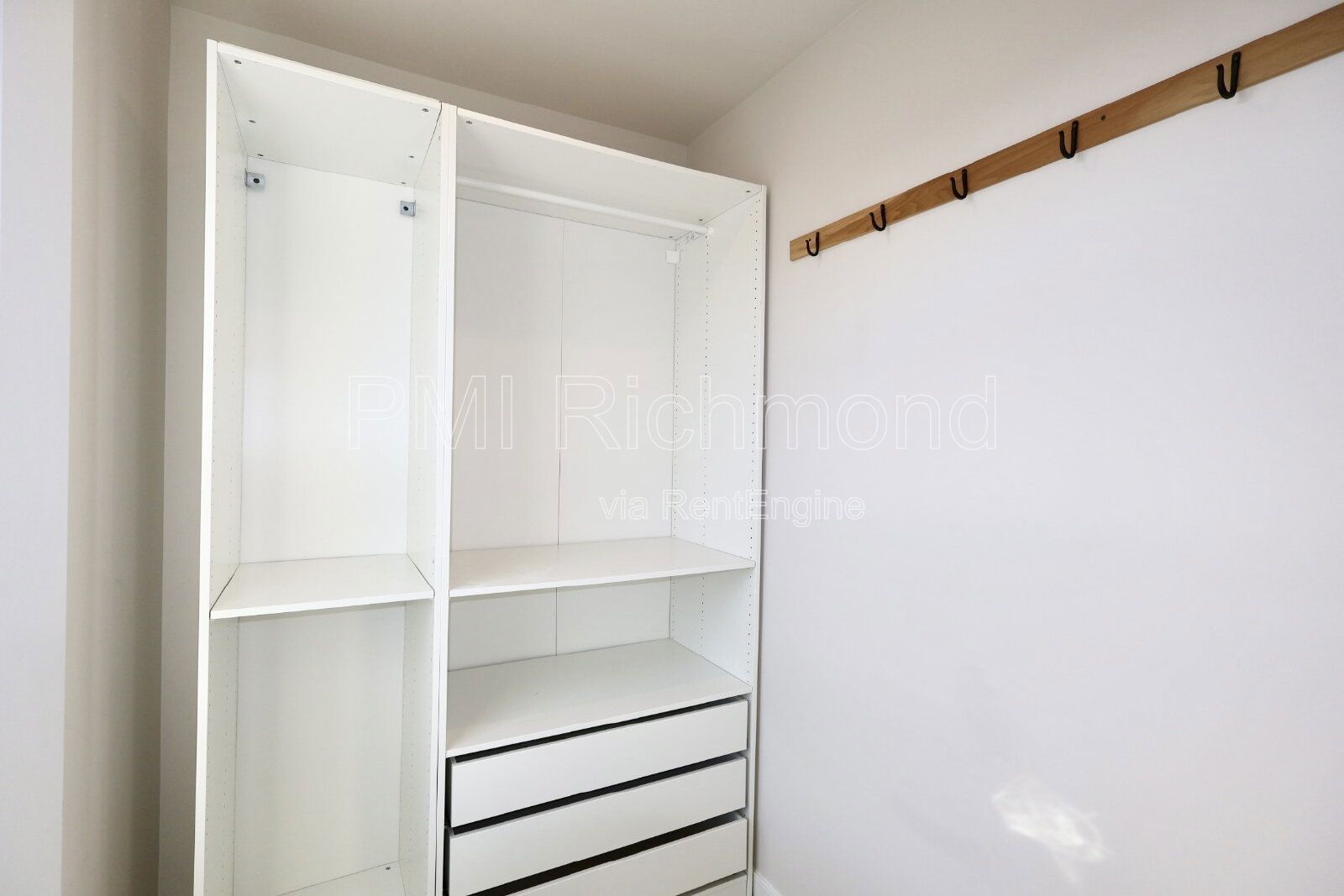 Stunning 2-Bed Condo with 2.5 Baths in the Heart of Richmond! property image