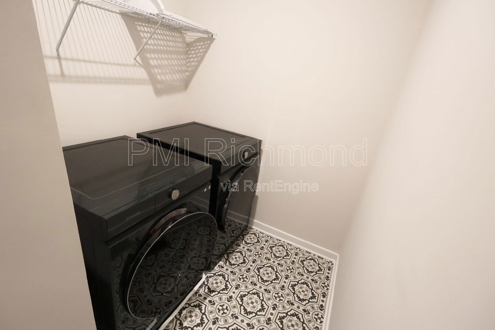 Stunning 2-Bed Condo with 2.5 Baths in the Heart of Richmond! property image