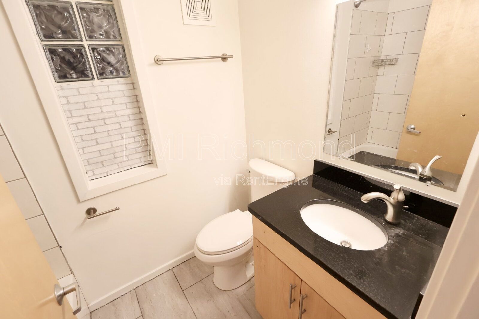 One Bedroom Condo in the Heart of Richmond! property image