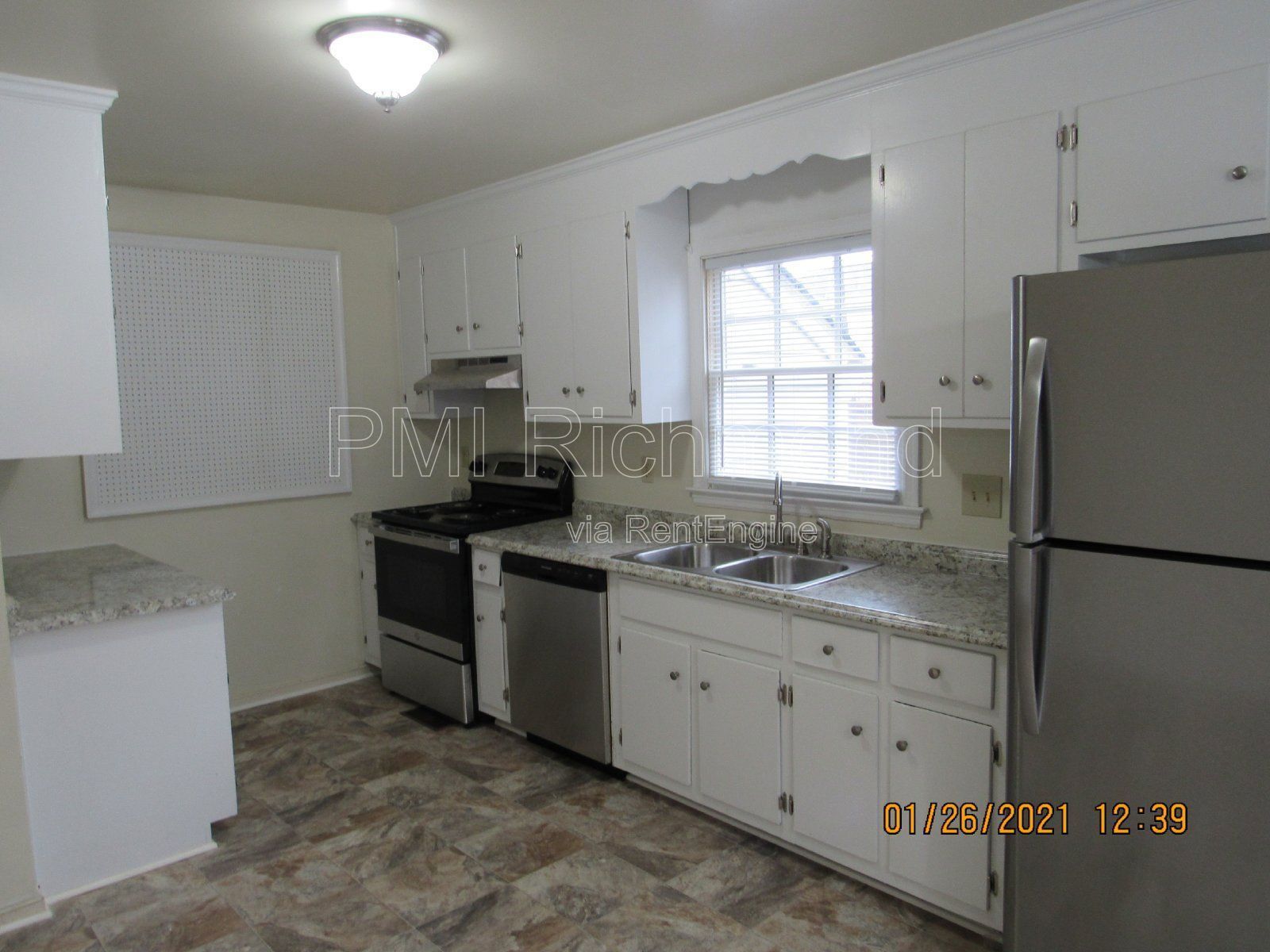 Wonderful 4 Bed, 2 Bath Cape Cod Style Home in Chesterfield! property image