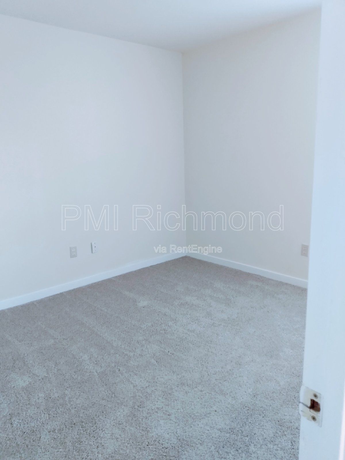 Wonderful 4 Bed, 2 Bath Cape Cod Style Home in Chesterfield! property image