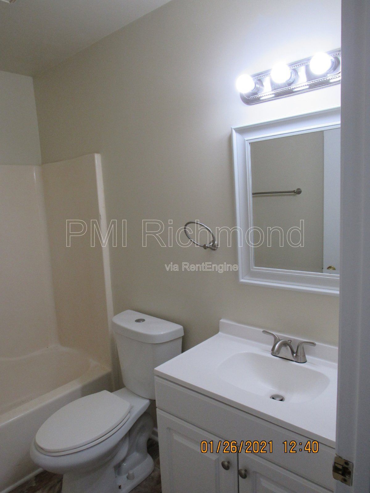 Wonderful 4 Bed, 2 Bath Cape Cod Style Home in Chesterfield! property image