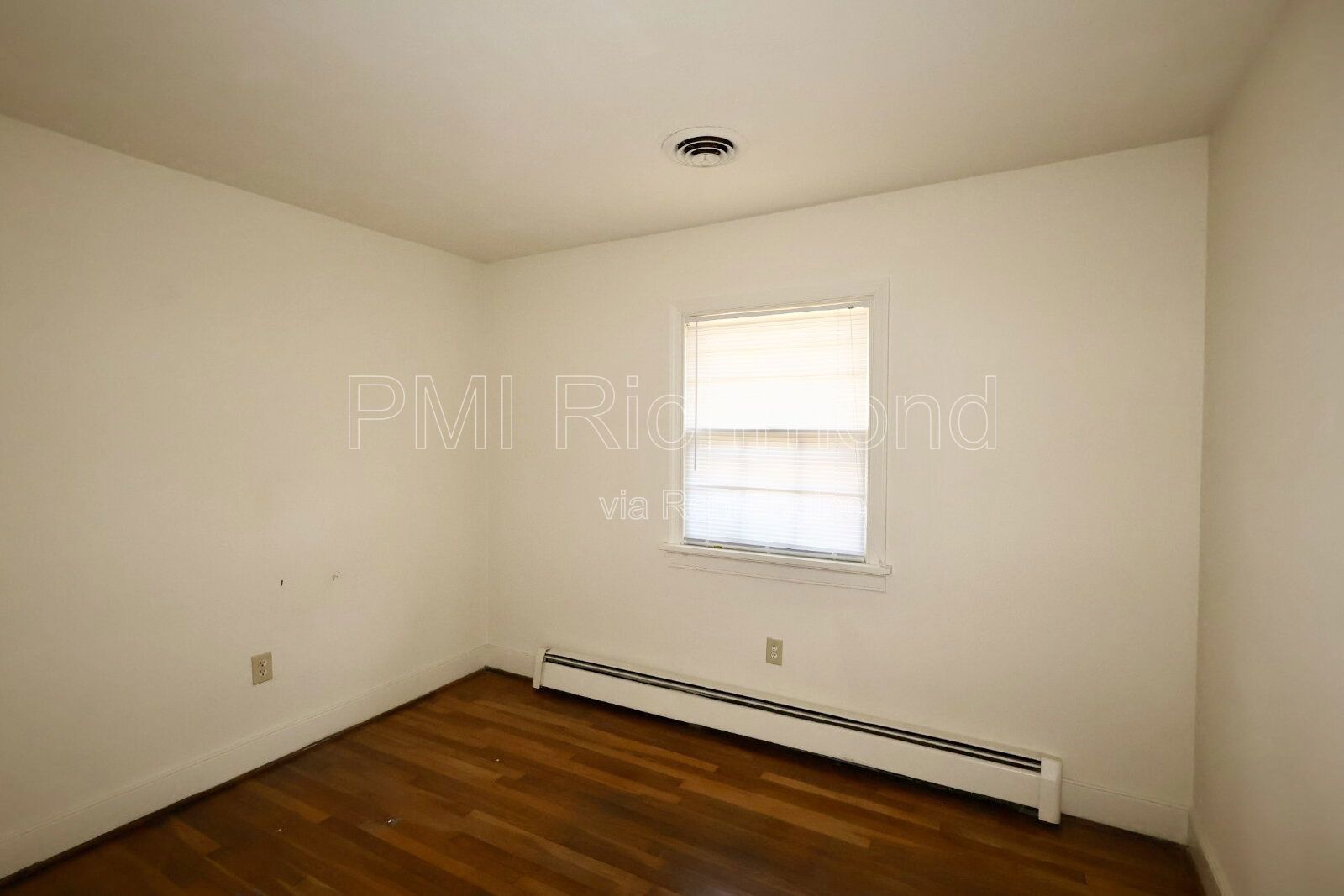 Spacious 3 Bed, 2 Bath Brick Rancher in Henrico! property image