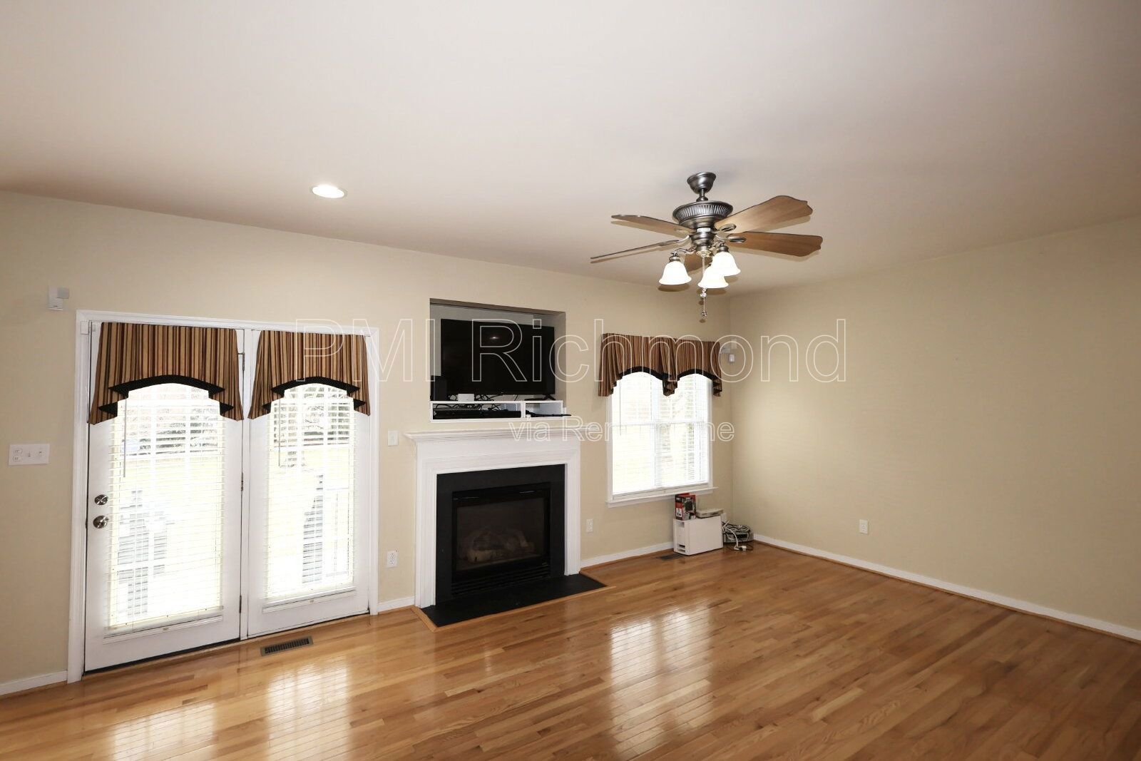 LIMITED TIME MARCH MOVE-IN SPECIAL! Spacious 4-Bed Retreat on Ancient Oak Dr. in Mechanicsville property image
