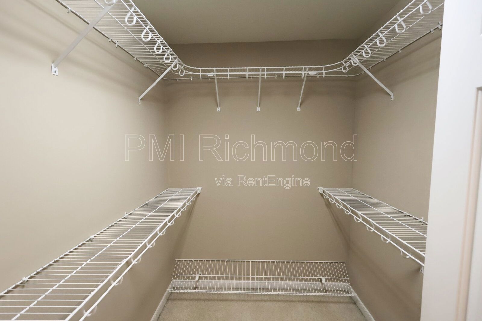 LIMITED TIME MARCH MOVE-IN SPECIAL! Spacious 4-Bed Retreat on Ancient Oak Dr. in Mechanicsville property image