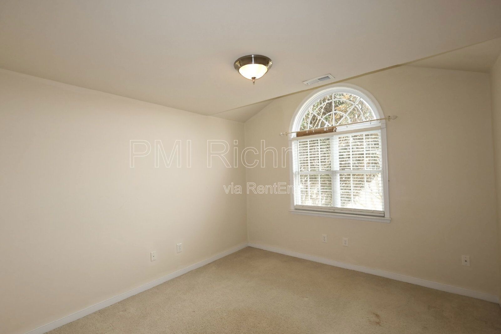 LIMITED TIME MARCH MOVE-IN SPECIAL! Spacious 4-Bed Retreat on Ancient Oak Dr. in Mechanicsville property image