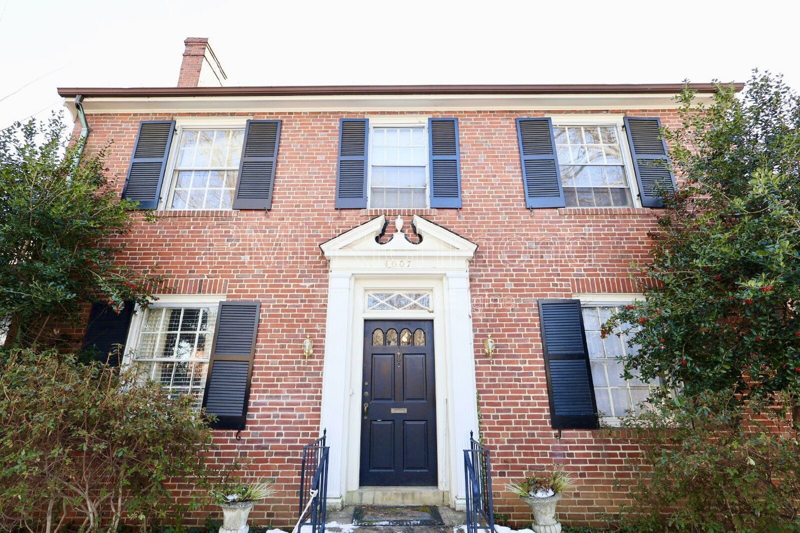 Cozy 2Bed, 1Bath Upstairs Apartment on Park Ave in Richmond! property image