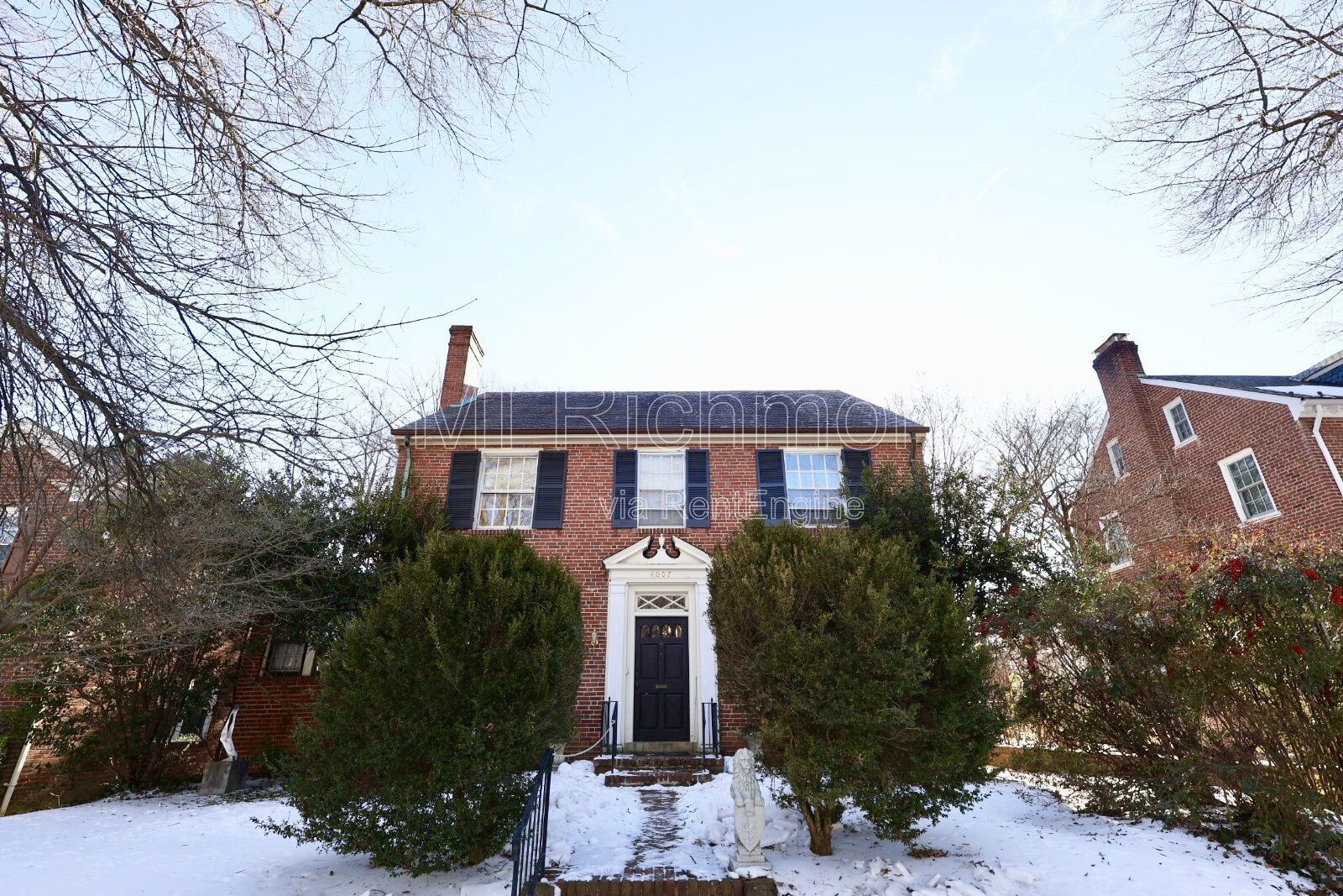 Cozy 2Bed, 1Bath Upstairs Apartment on Park Ave in Richmond! property image