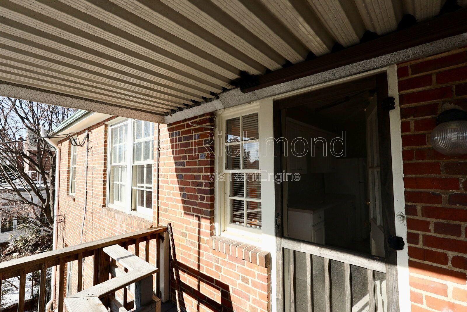 Cozy 2Bed, 1Bath Upstairs Apartment on Park Ave in Richmond! property image