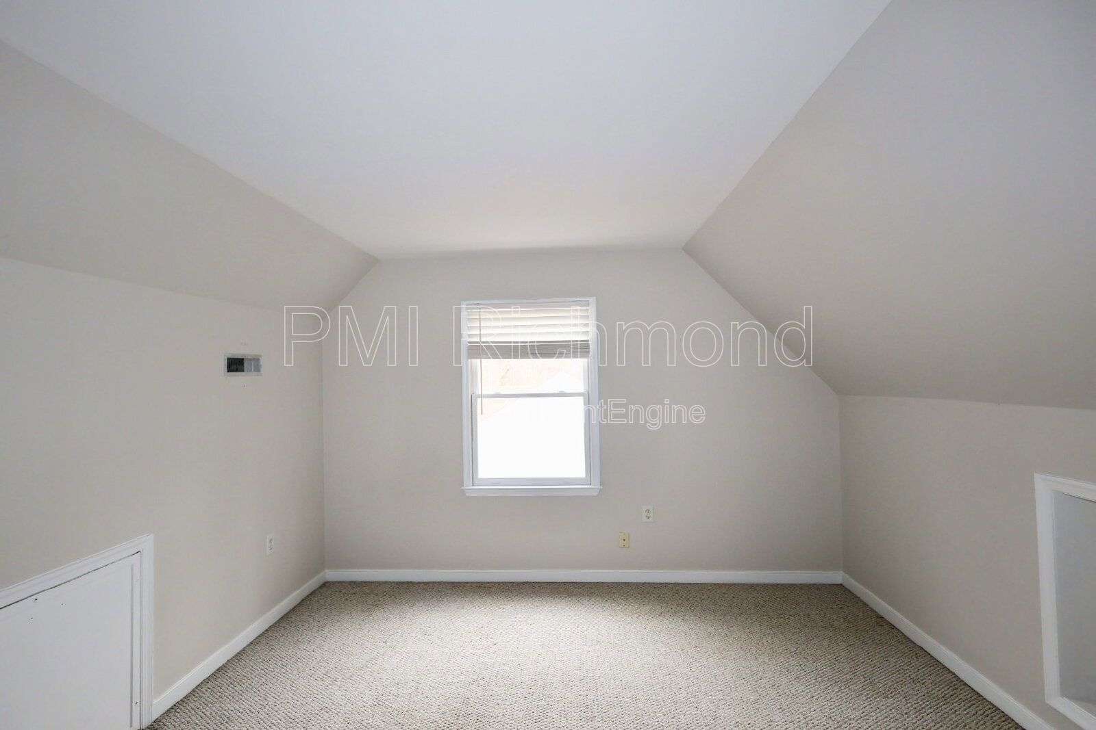 Luxurious 4-Bed Home in Bon Air Hills Subdivision of North Chesterfield! property image