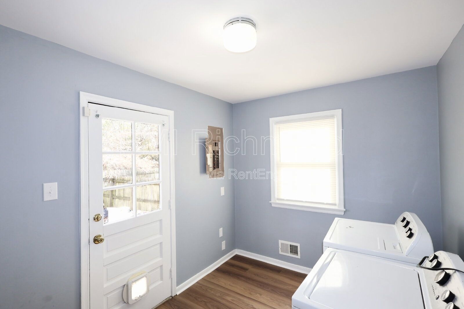 Lovely 3-Bed Retreat with Modern Comforts at 1929 Millsap Lane! property image