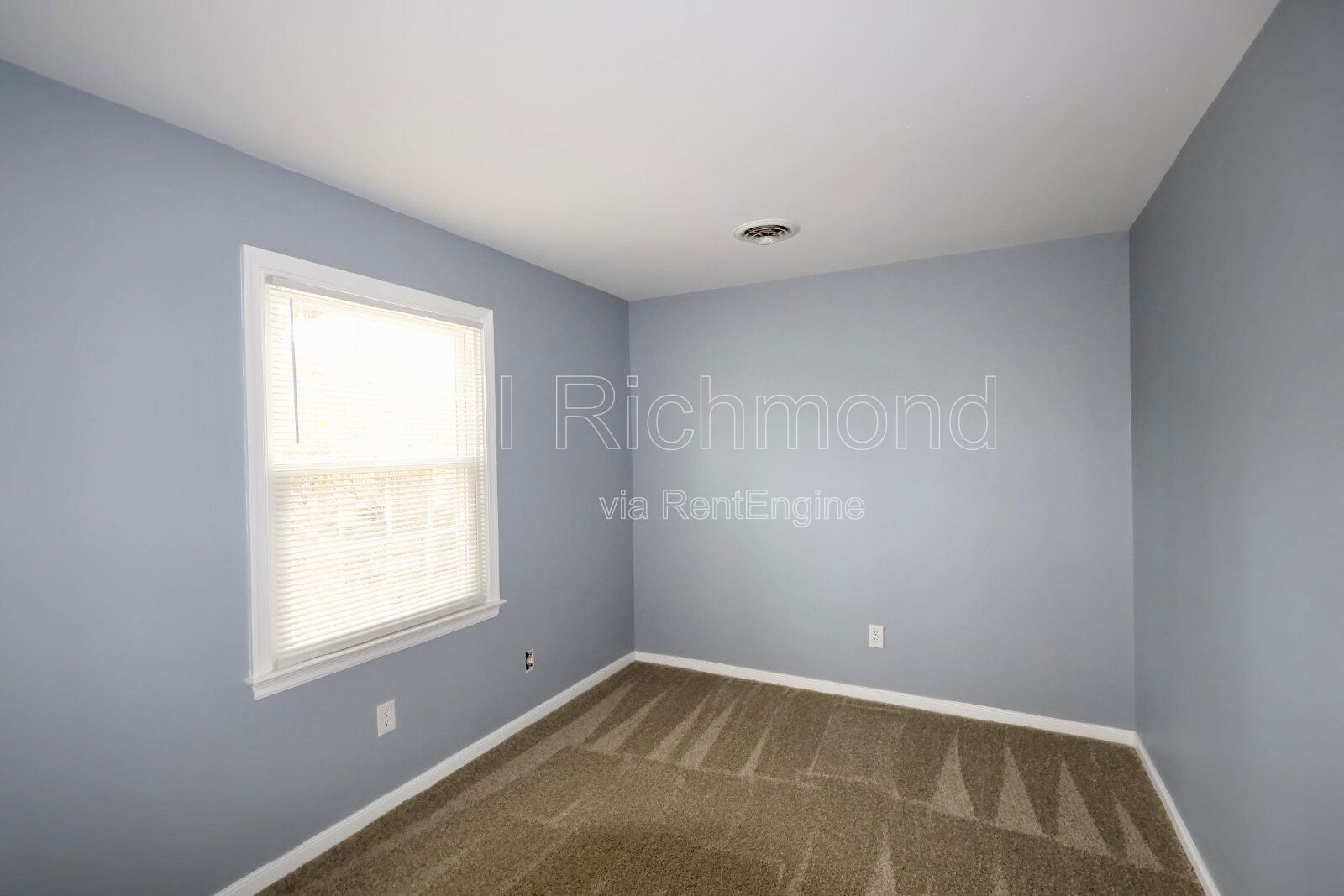 Lovely 3-Bed Retreat with Modern Comforts at 1929 Millsap Lane! property image