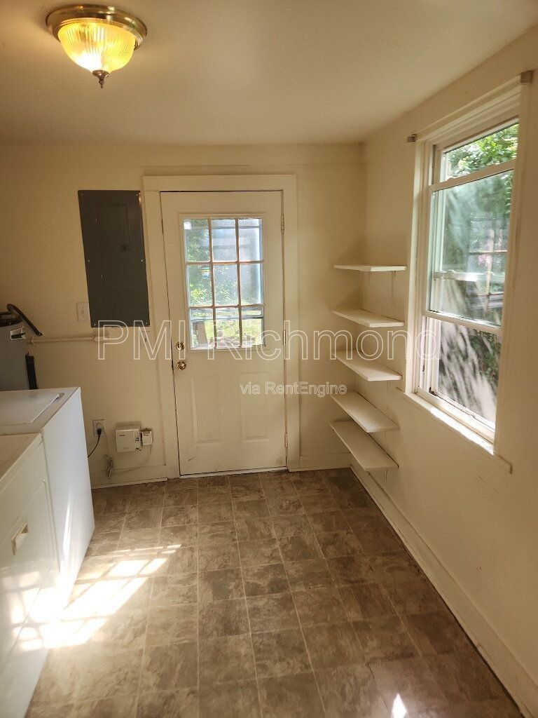 Beautiful 2-Story Home with Richmond Charm in Oregan Hill! property image