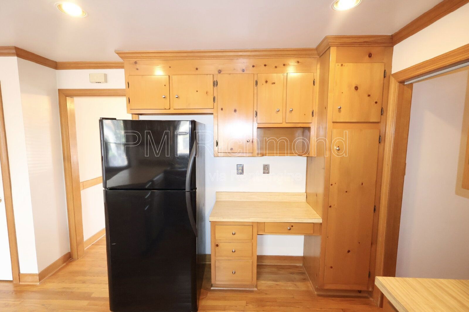 Beautiful Single Family Colonial Home in The Exbury Subdivision! property image