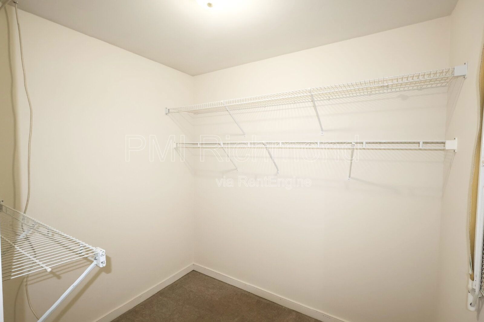 Beautiful Single Family Colonial Home in The Exbury Subdivision! property image