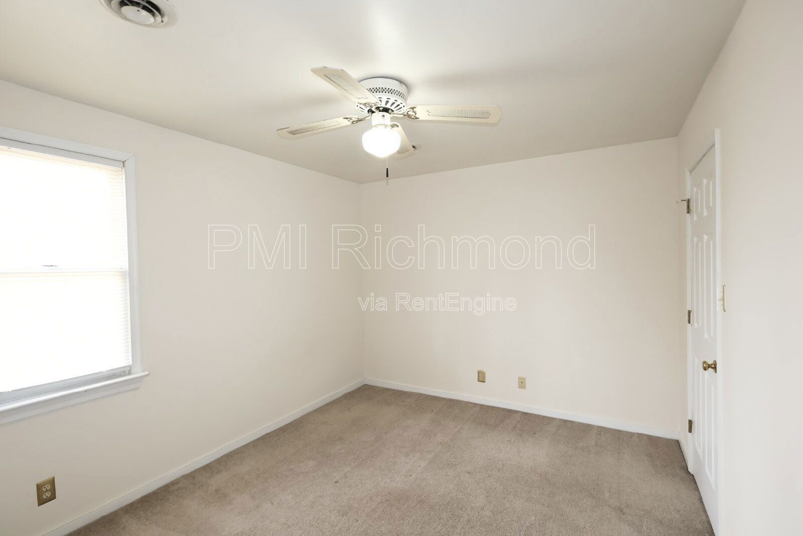 Beautiful Single Family Colonial Home in The Exbury Subdivision! property image