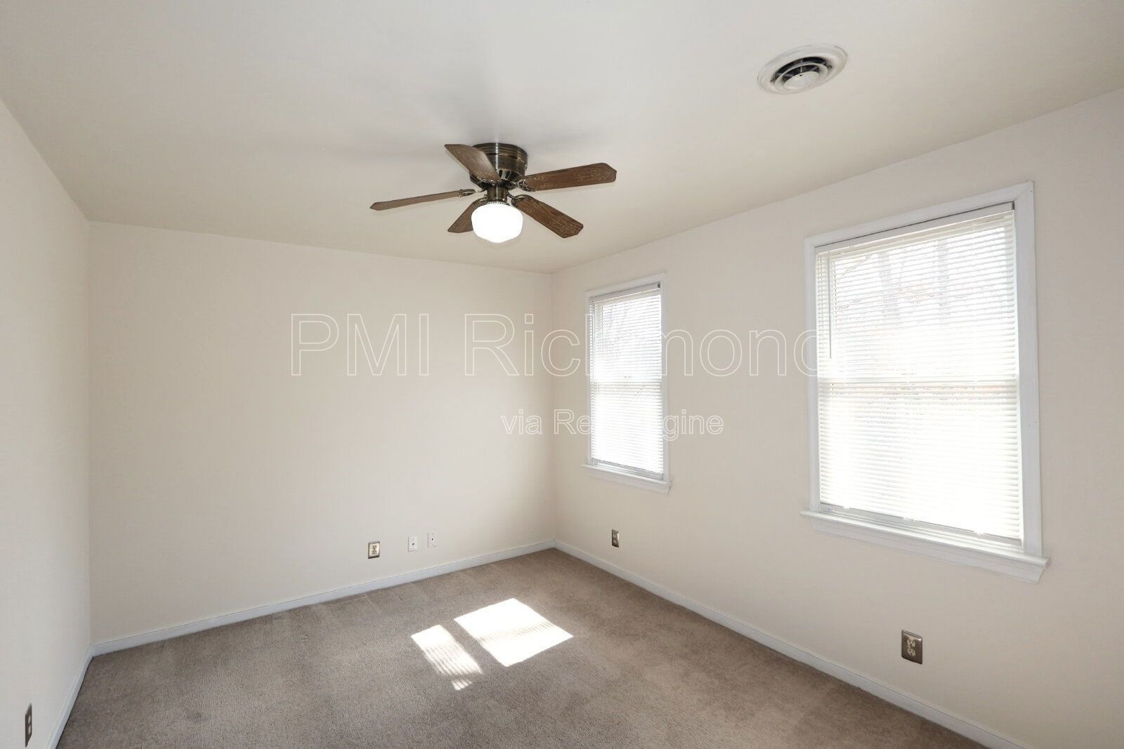 Beautiful Single Family Colonial Home in The Exbury Subdivision! property image