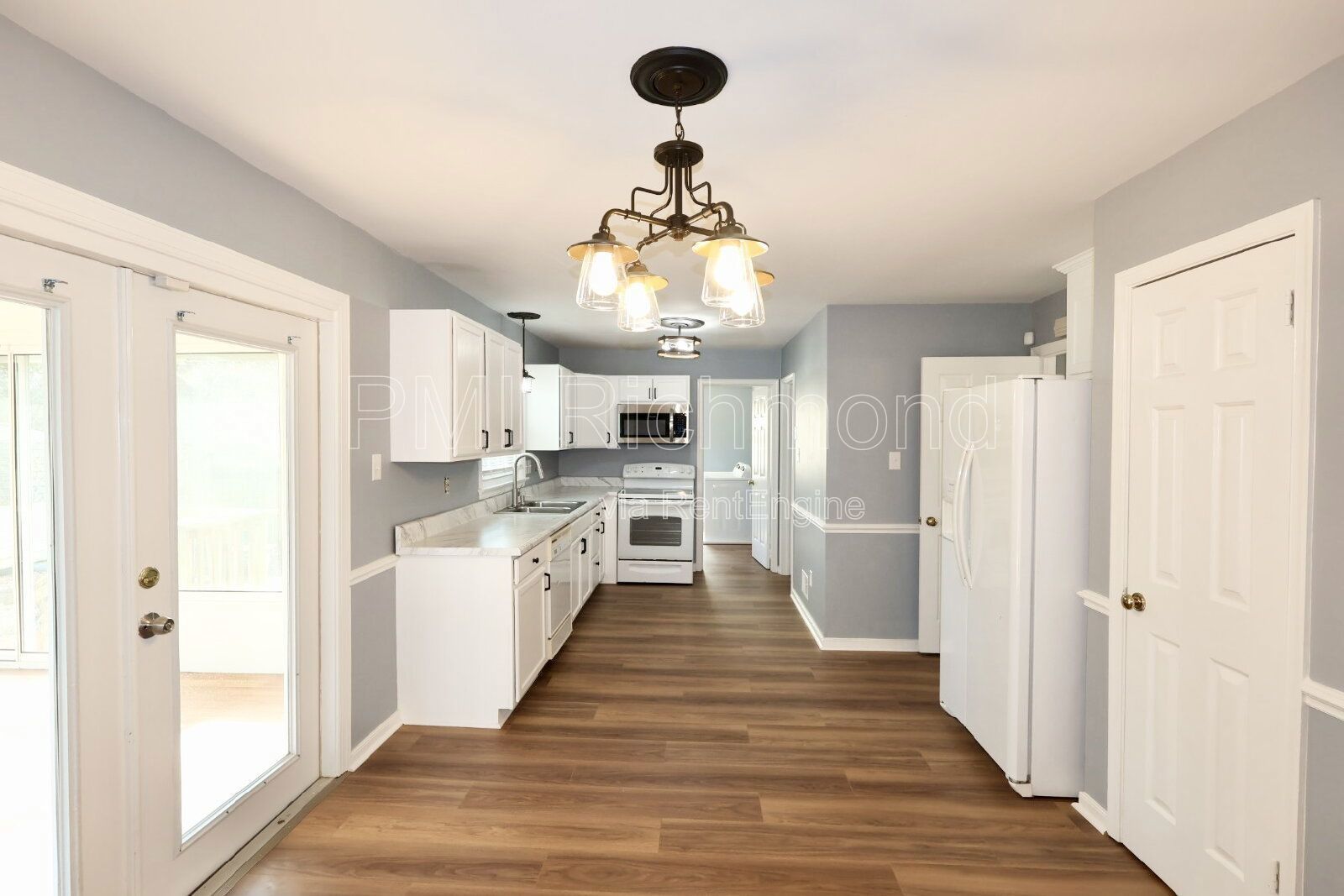 Lovely 3-Bed Retreat with Modern Comforts at 1929 Millsap Lane! property image