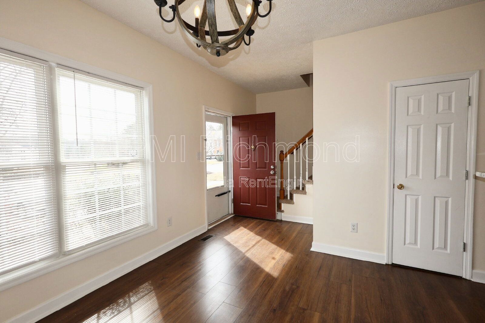 Charming 2 Bed, 2.5 Bath Townhome in Chester, VA! property image