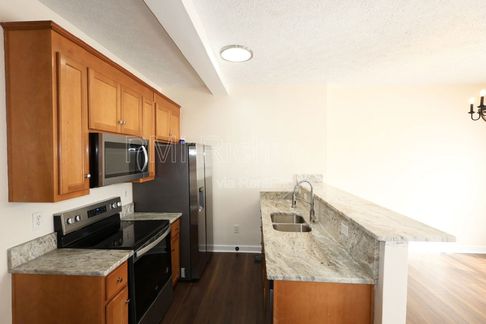 Charming 2 Bed, 2.5 Bath Townhome in Chester, VA! property image