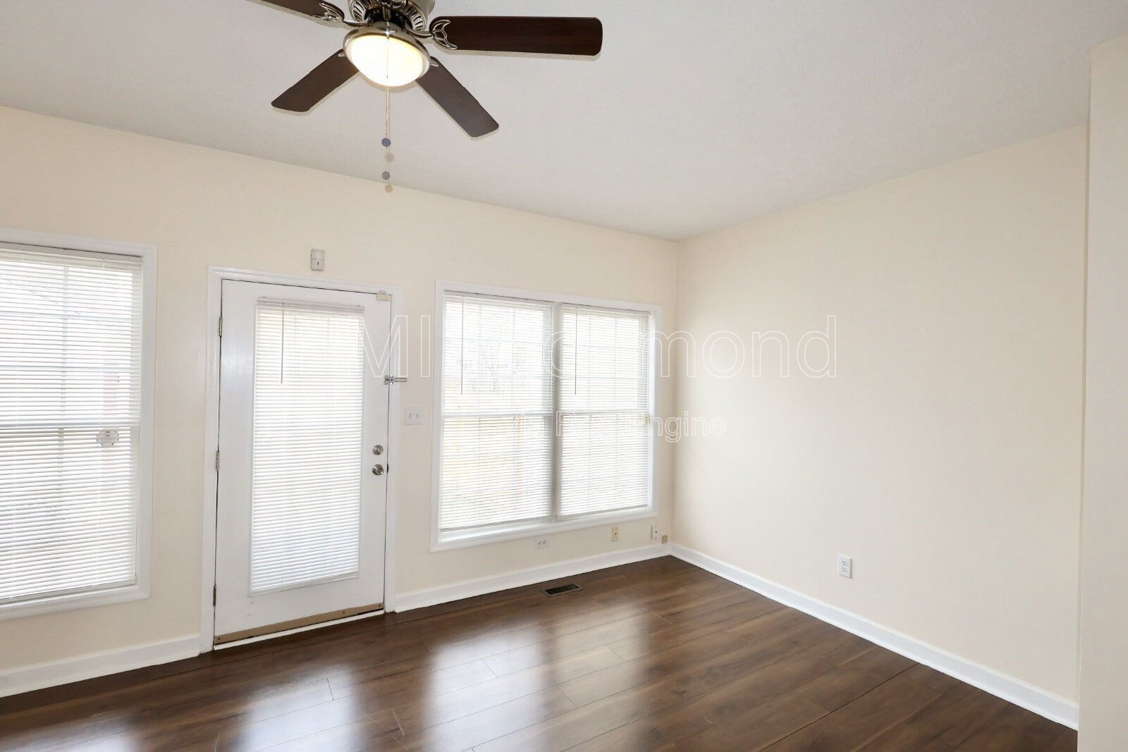 Charming 2 Bed, 2.5 Bath Townhome in Chester, VA! property image