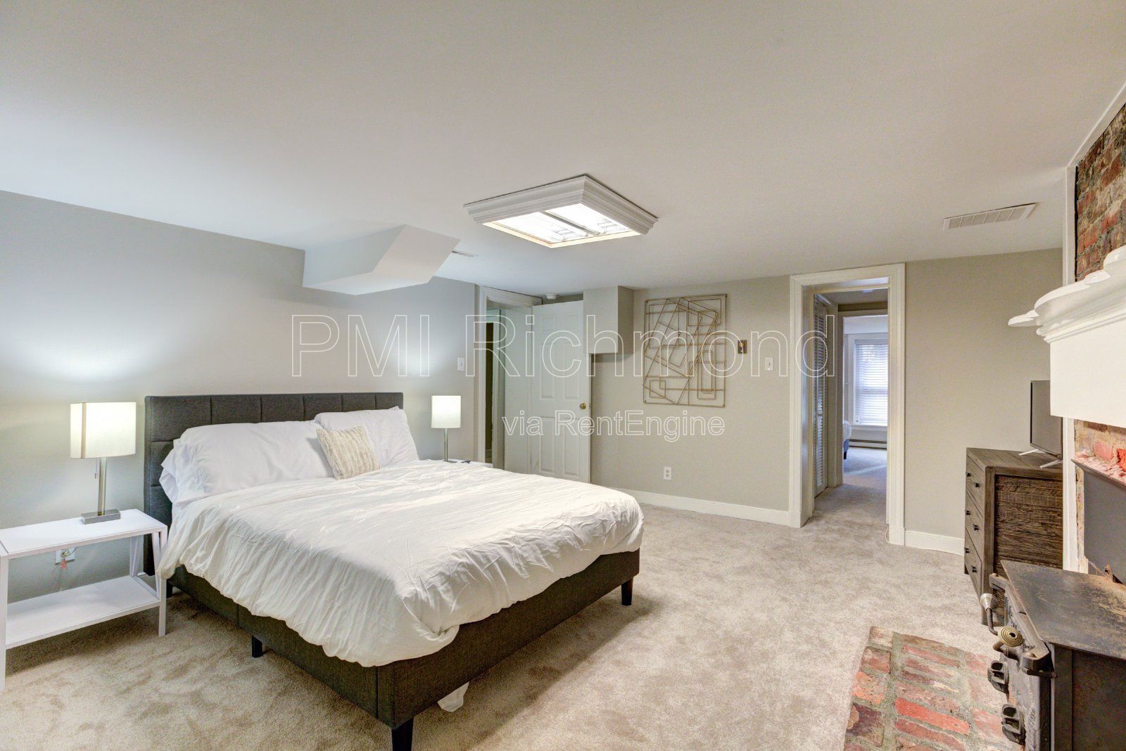 Elegant 4-Bedroom Townhouse in Richmond's Jackson Ward! property image