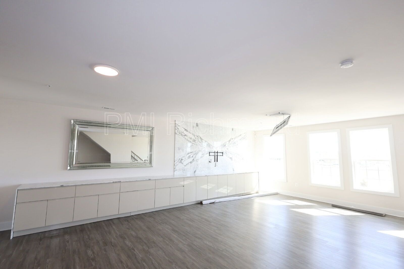 Gorgeous 3-Bed Townhouse in Short Pump with Granite Touches! property image