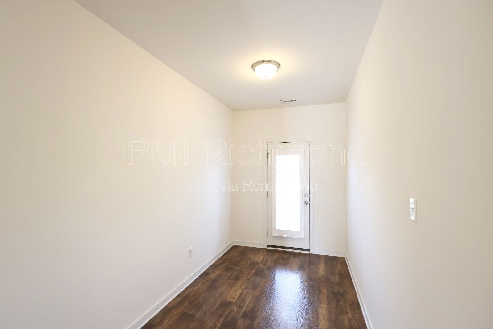 Stunning 3-Bed Townhouse with Modern Touches at 12005 Rubystone Dr! property image