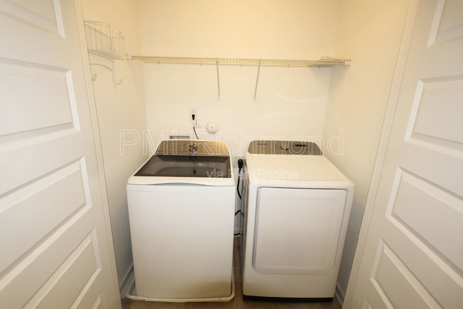 Stunning 3-Bed Townhouse with Modern Touches at 12005 Rubystone Dr! property image