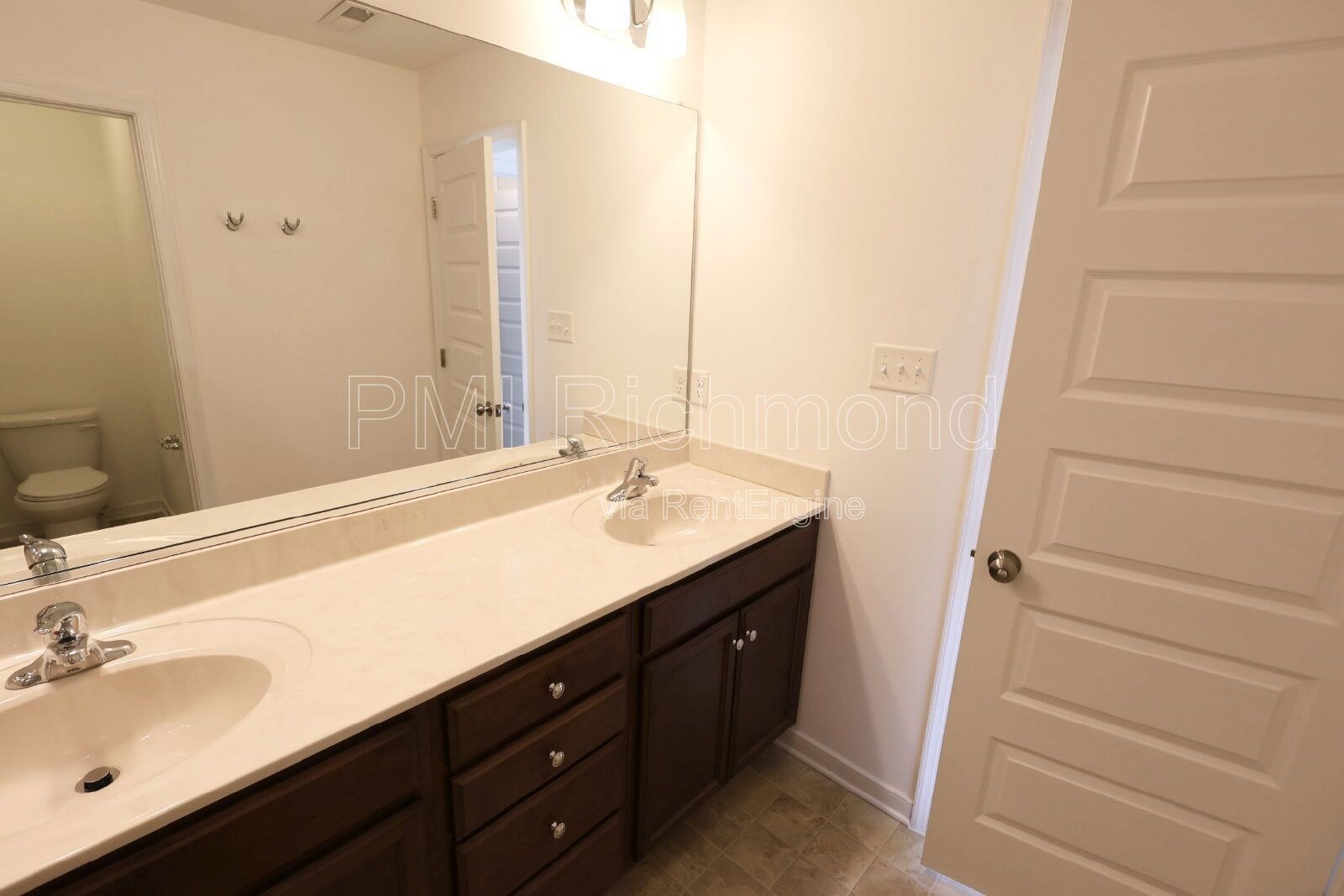 Stunning 3-Bed Townhouse with Modern Touches at 12005 Rubystone Dr! property image