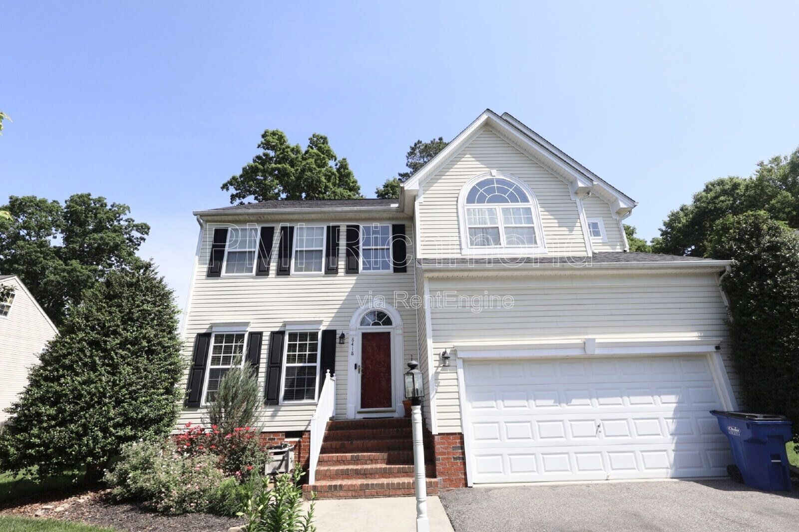 Charming 4-Bed Home with Hardwood Floors & Cozy Fireplace in Chesterfield! property image